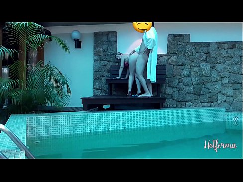 ❤️ Bos menjemput pembantu rumah ke kolam, tetapi tidak dapat menahan panas ❤️ Lucah pada ms.xxxpornolive.ru ❌️❤